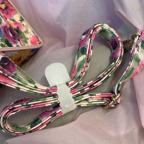 Christian Siriano Floral 🌸Crossbody/Handbag W/Matching Wallet.NWT🔺FIRM🔺 - Picture 10 of 13